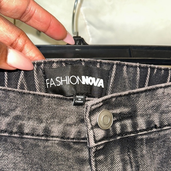 Fashion Nova Charcoal Denim Jeans - Picture 2 of 5